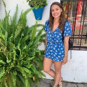 Blue and white floral romper size small